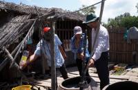 Khảo sát tình hình sử dụng nước sinh hoạt tại  ấp Sào Lưới, xã Nguyễn Việt Khái, huyện Phú Tân