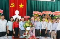 Thường trực HĐND tỉnh thăm một số đơn vị  nhân Ngày Nhà giáo Việt Nam 20/11